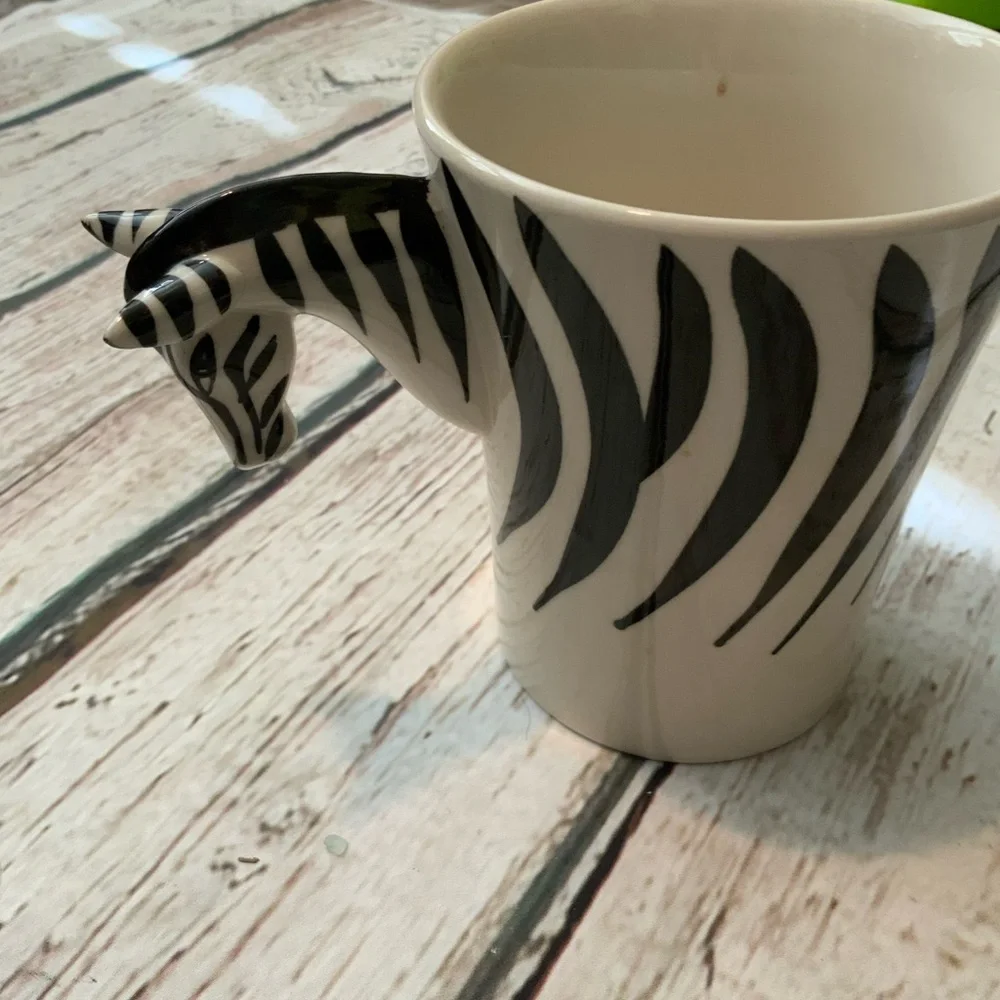 Pier‎ 1 Imports 3D Zebra Handle Mug